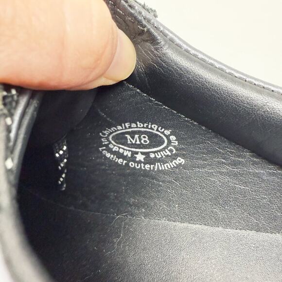 John Fluevog Metallic Silver Leather Cap Toe Derby Shoe Men's Size 8 EUC Lace Up - Picture 11 of 12